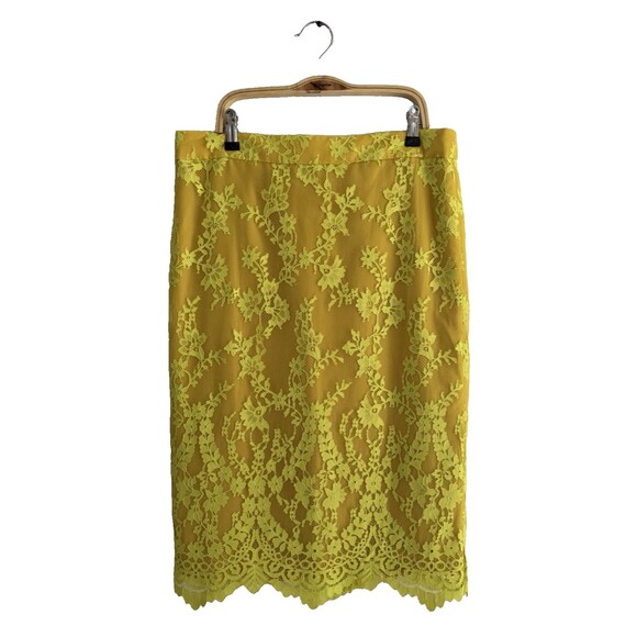 JCrew Chantilly Lace Pencil Skirt Women Size 6  Kiwi Yellow New - Imperfection - Picture 2 of 11